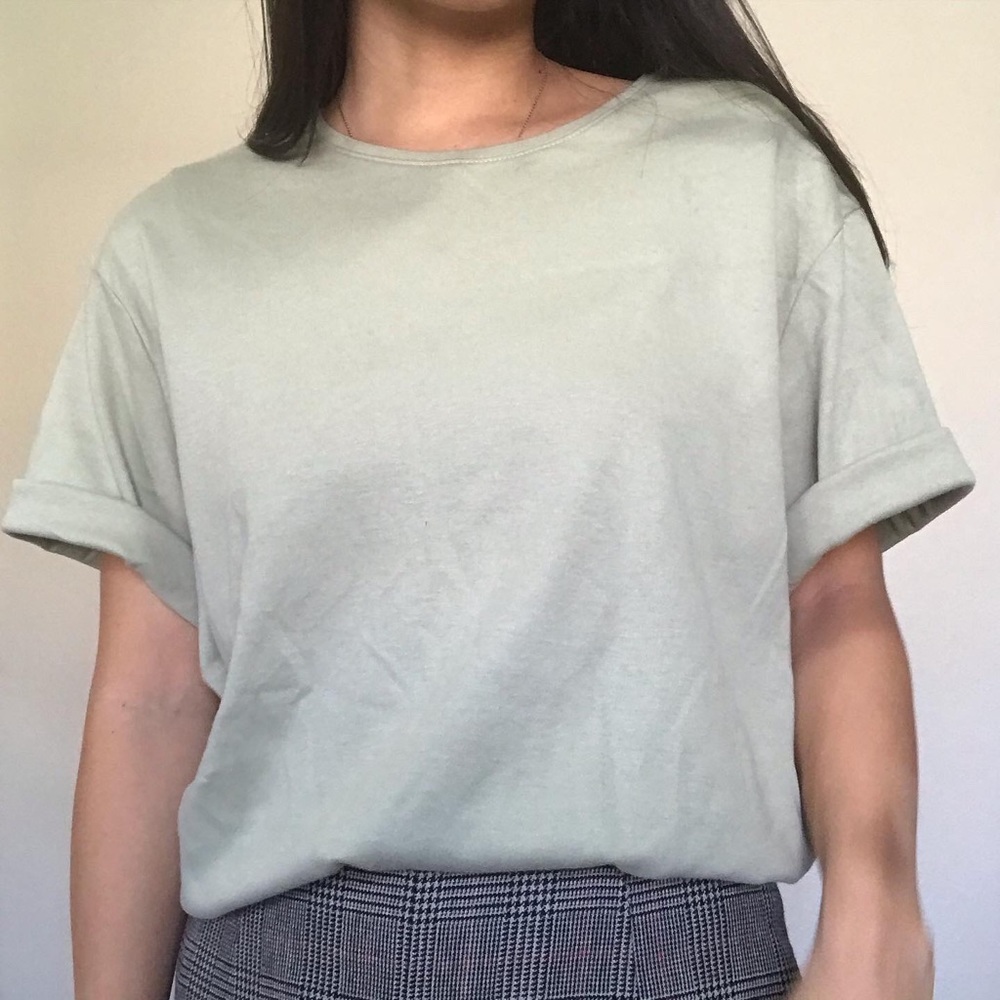 Pale green t shirt